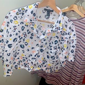 White leopard print top